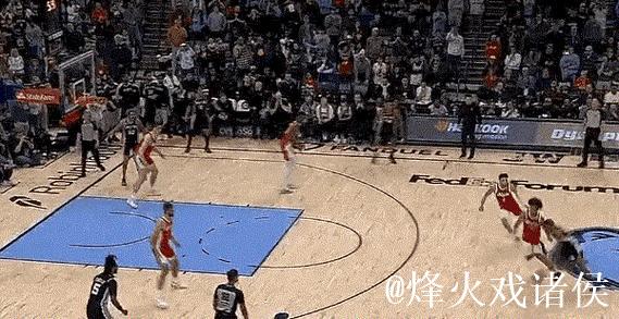 斯潘塞精准投篮命中，灰熊剩余8分钟领先快船12分